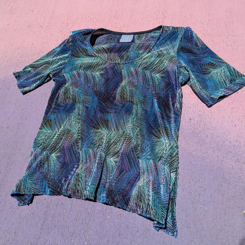 Vintage Y2K Rabbit Rabbit Rabbit Designs Metallic Iridescent Plissé Top Size S/M